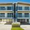 Oceans Waves - Luxury Apartment with ocean views