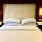Circle Inn Hotel and Suites Bacolod