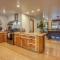 Summit Cabin Stunning home Loaded with amenities