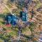 Log Cabin sleeps 20 with hot tub, EV Charger, firepit
