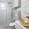 Penthouse La Vie with seaview and jacuzzi