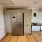 Alton Villa, Sleeps 12, Great for Families, Undercover Hotub & Games Room