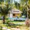 Ninila Fruit Farm Bungalow