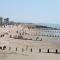 Two bed Apartment with Sea Views in Bognor Regis - 博格诺里吉斯
