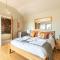 Tor Farm Lodge