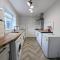 Comfortable Stay At Our 3br Flat Near The City