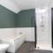 The Stone House - Spacious, Central, Modern