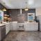 AC 9 BR 4BA Victorian Manor - 1 Block to Beach - 大西洋城