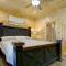 NEW BUILD-5BD-Hottub-WIFI-Theater-Pool Tble-ROKU - Pigeon Forge