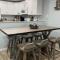 Lake Ozark's Lakefront Oasis with Fireplace, Game Room, Theater & More! - أوساغ بيتش