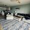 Lake Ozark's Lakefront Oasis with Fireplace, Game Room, Theater & More! - أوساغ بيتش