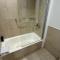 Gardi Hotel & Suites