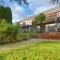 Oaklands Hotel