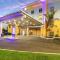 Holiday Inn Express and Suites - Nokomis - Sarasota South