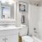 Breezy Orange Beach Condo with Balcony and Water View! - شاطئ أورانج