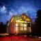 Cozy Cabins with a mountain view 2A