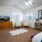 Snowbasin Lakehouse with Hot Tub and Resort Amenities - Huntsville