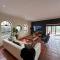 B Shocked Manor - Lux Suites - 开普敦