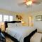 Spacious Las Vegas Getaway with Private Pool and Spa! - لاس فيغاس