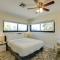Spacious Las Vegas Getaway with Private Pool and Spa! - لاس فيغاس