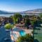 Lakeside Lodging with Lake Views and Hot Tub - Huntsville