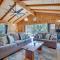 Peaceful Wooden Cabin, 2 Mi to Bass Lake! - Oakhurst
