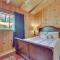 Peaceful Wooden Cabin, 2 Mi to Bass Lake! - Oakhurst