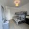 Cozy 2-bd ap near the sea!