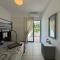 Cozy 2-bd ap near the sea!