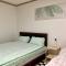 3 min walk from Sinnonhyun St - Seul