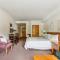 Cozy Ski-In Ski-Out Condo with Heated Pool - Keystone