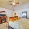 1 Mi to Applegate Park Zoo Home with Fire Pit! - Merced