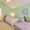 1 Mi to Applegate Park Zoo Home with Fire Pit! - Merced