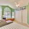 1 Mi to Applegate Park Zoo Home with Fire Pit! - Merced