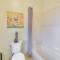 1 Mi to Applegate Park Zoo Home with Fire Pit! - Merced