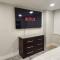 Charming Penthouse at Towson Heart with City View