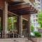 Britannia Suites