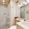 Sea Colony --- 33577 West Lake View, Unit 1004B - 贝瑟尼滩