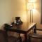 Harbor Inn & Suites