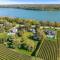 Waterfront Niagara-On-The-Lake Farmhouse on a Vineyard - Niagara on the Lake