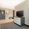 Best Western Plus Executive Residency Rigbys Water World Hotel