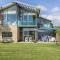 Waters Edge absolute beachfront