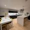 Large Contemporary Lanes Apartment Pass The Keys - 布莱顿霍夫