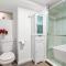Luxury Suite by Prudential Ctr & 7min to EWR Airpt - Newark