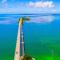 Luxury Seaside Escape ~ Heated Pool w Jacuzzi ~ Elevator ~ Dock ~ Scenic Views - 马拉松