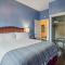 VioletSuitesPDX Boutique Hotel
