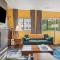 VioletSuitesPDX Boutique Hotel
