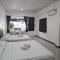 Loft 21 Apartment Romklao