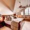 Ski, In Ski Out 3 Bedroom Vacation Condo With Resort Amenities That Include Exercise Center, Indoor Pool, And Hot Tubs - بيفر كريك