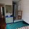 LEscale - private bed, shower room & kitchen